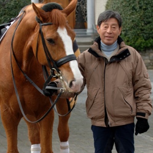 Hoketsu,le cavalier de 70 ans
