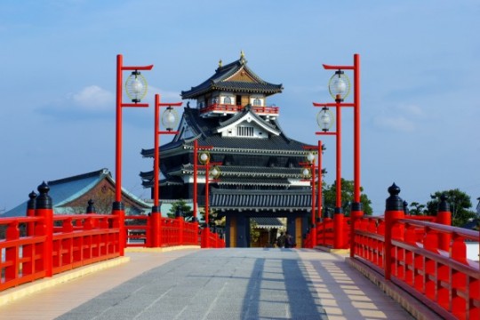 Château de Kiyosu, et pont Ote.