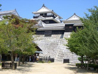 Lire la suite à propos de l’article le château de Matsuyama