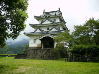 Lire la suite à propos de l’article Le château d’Uwajima