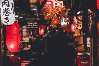 Lire la suite à propos de l’article Comprendre le Japon ? Le tatemae, le consensus et l’éducation.